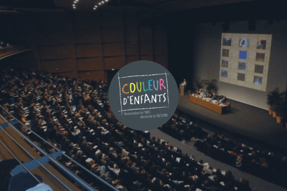 Couleur d'enfants, partenaire de l’AFRECA (Association Française de Recherche en Éthologie Clinique et Anthropologique).